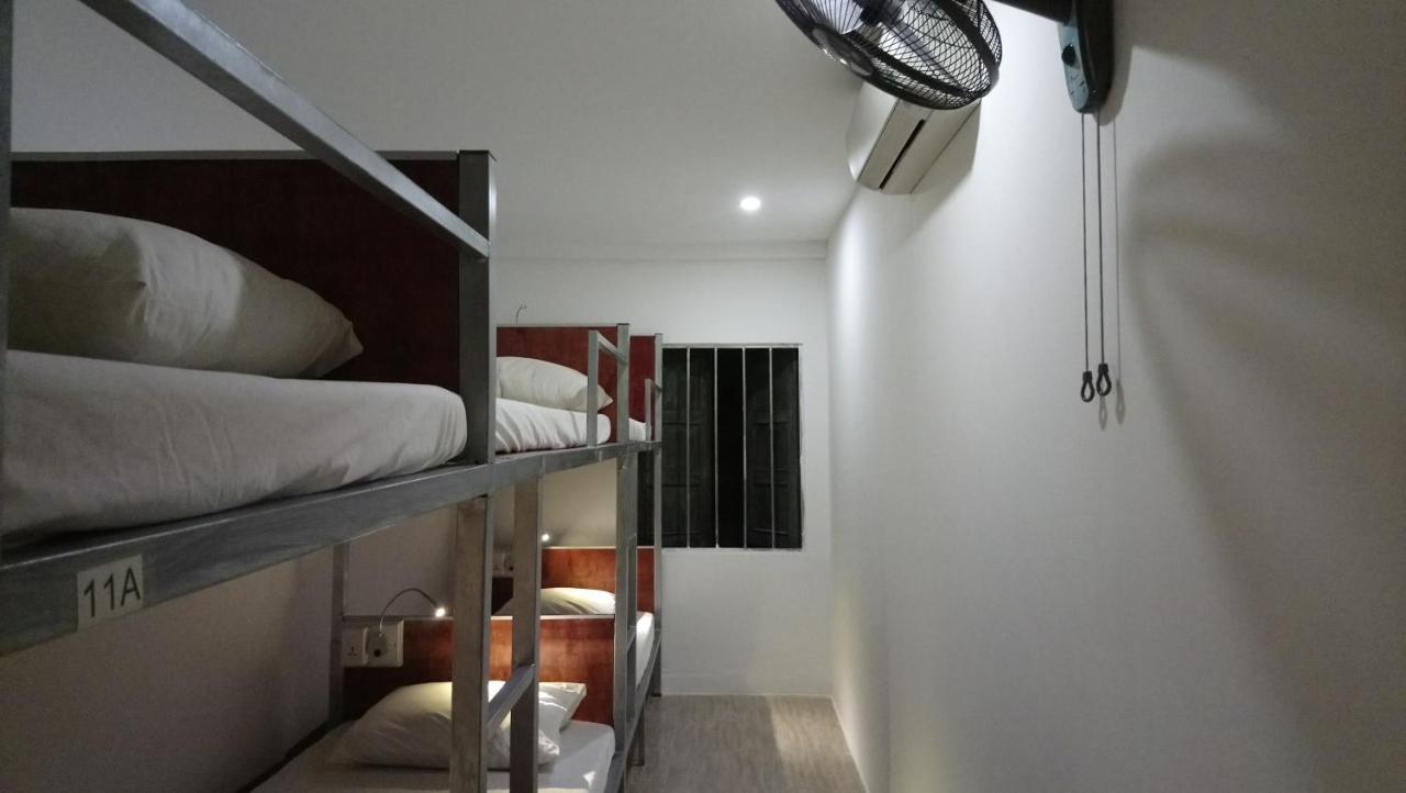 Tony Central Hostel Luang Prabang Extérieur photo